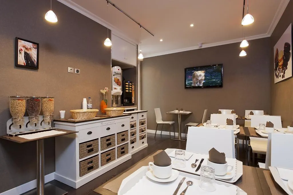 Enjoy Hostel Paris France