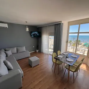 Wave Beachfront Durrës