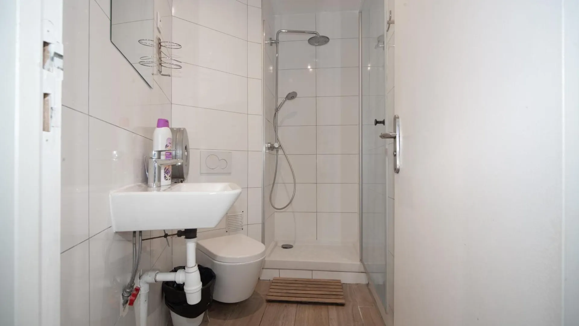 Enjoy Hostel Paris