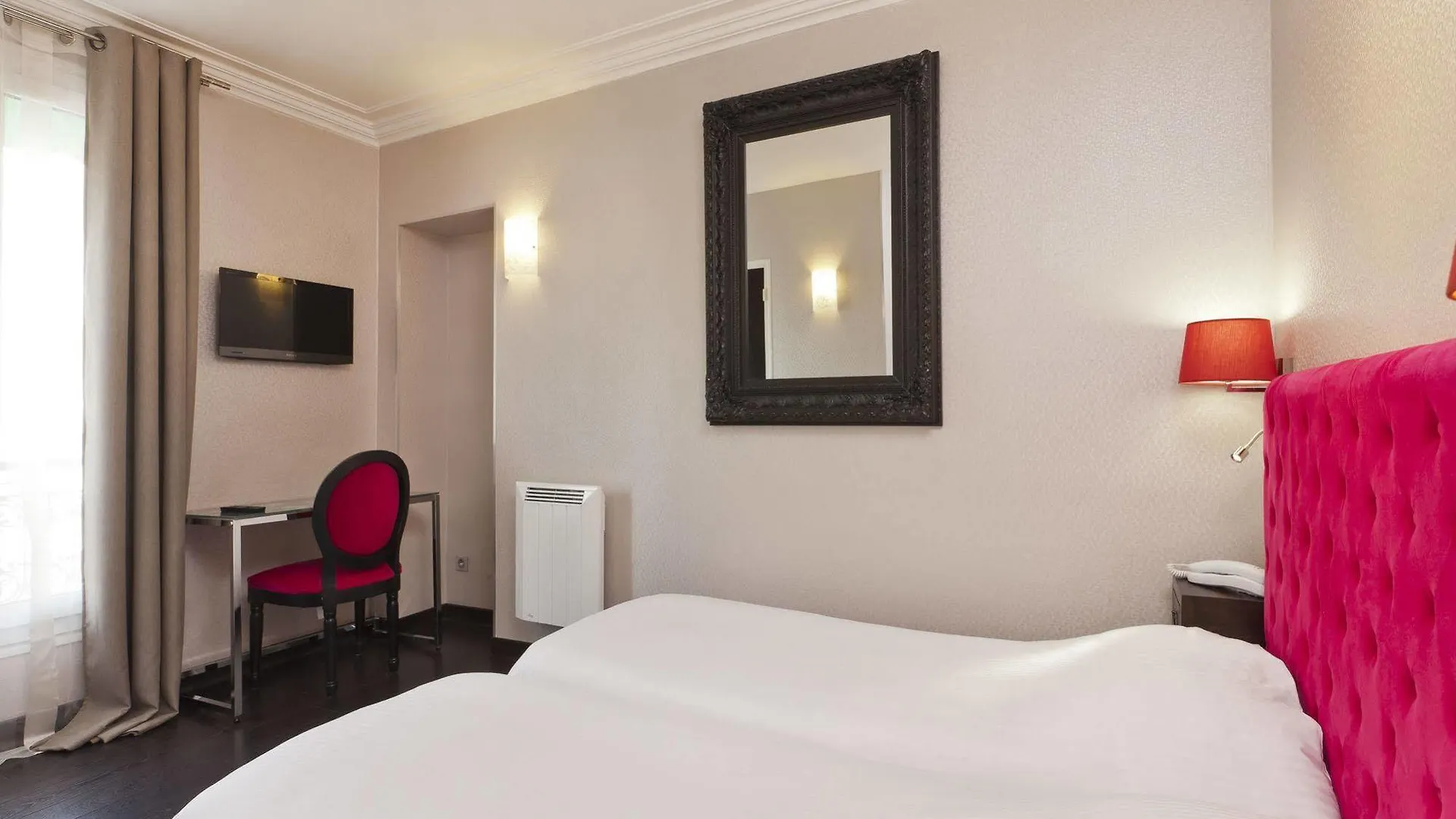 Enjoy Hostel Paris France