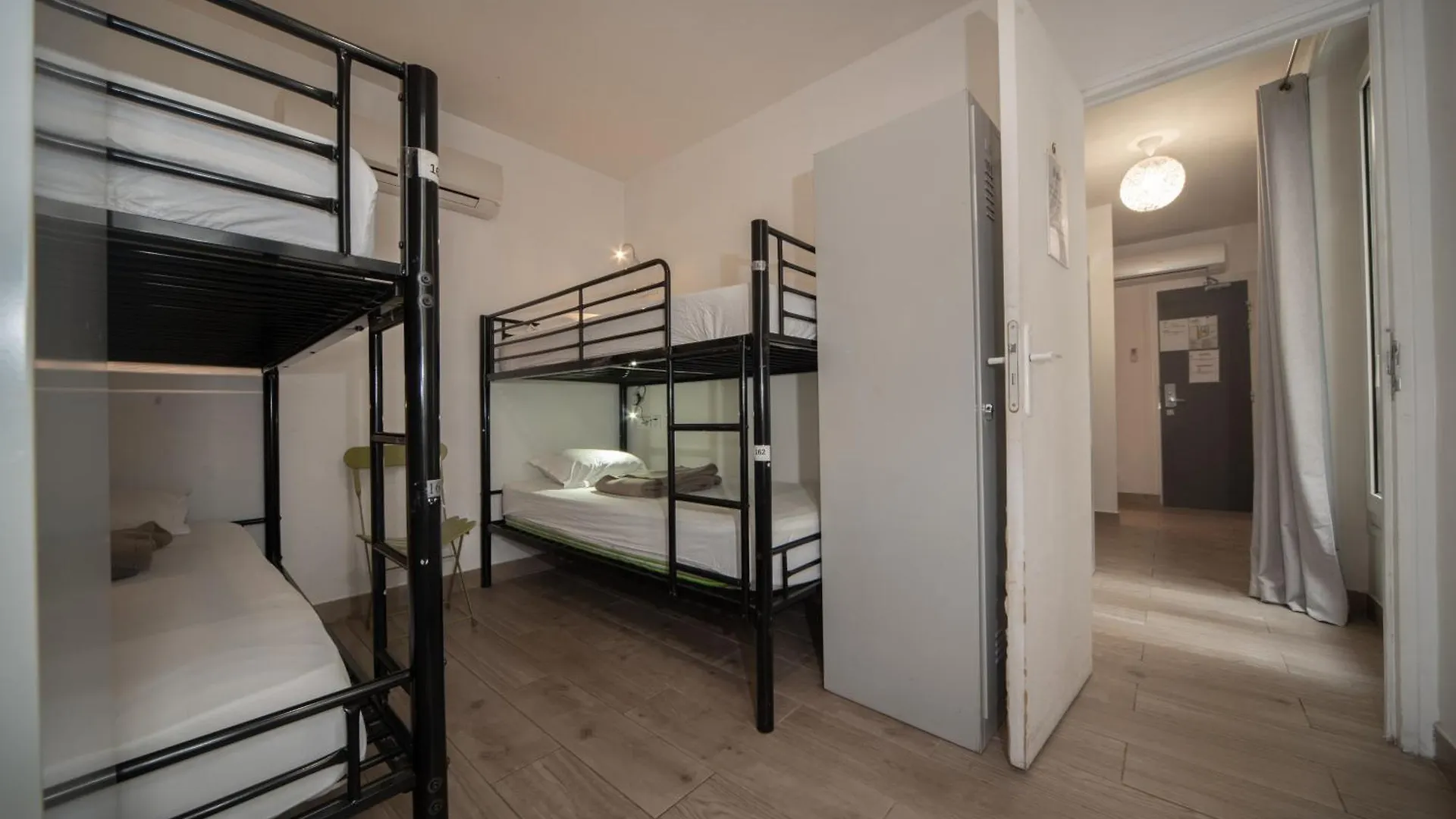 Enjoy Hostel Paris